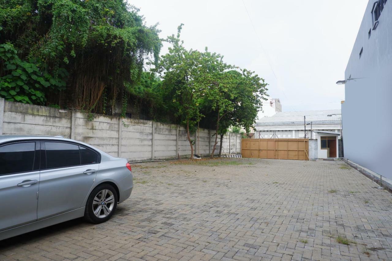 Hotel Pelangi Indah Semarang Esterno foto