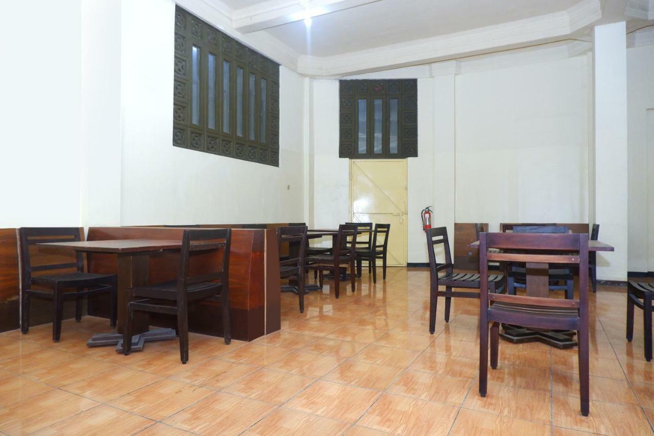 Hotel Pelangi Indah Semarang Esterno foto