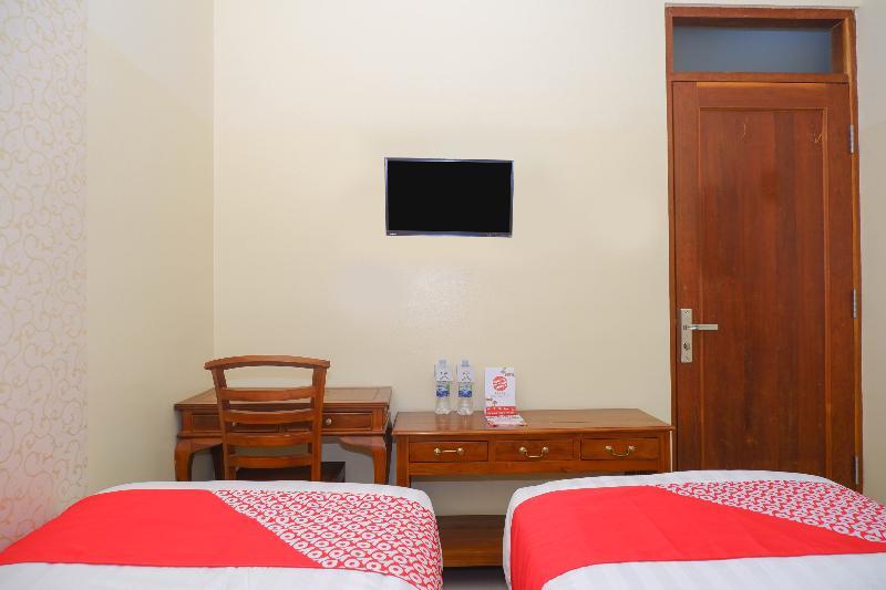 Hotel Pelangi Indah Semarang Esterno foto